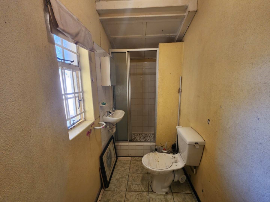 2 Bedroom Property for Sale in Claremont Western Cape